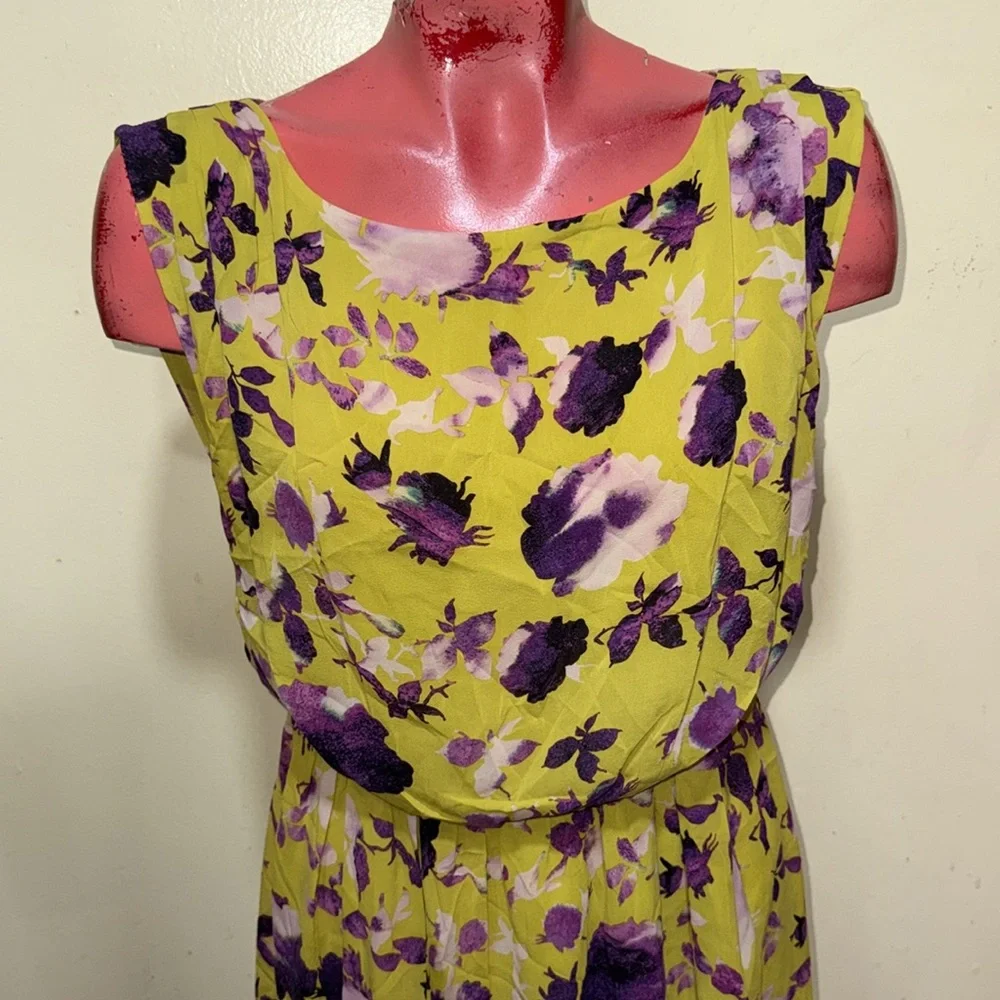 Alice + Olivia Yellow Floral silk, lined Dress with Purple Accents medium